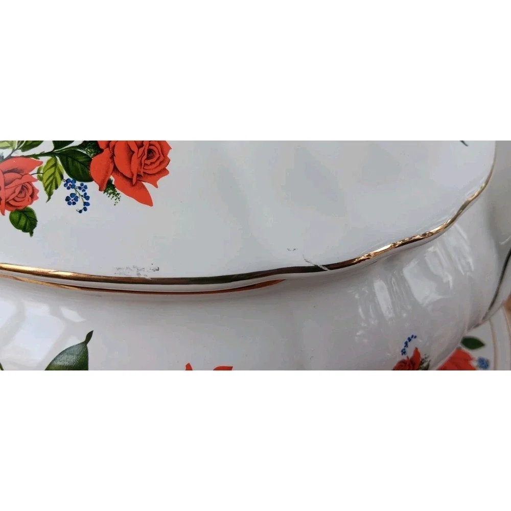 VTG Soup Tureen with Lid Large Red Roses Loucarte Portugal White Oval‎ Rose